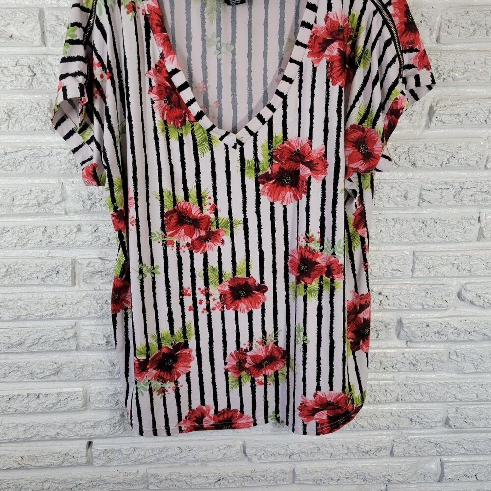 Bae City 3X Plus Red Stripe Floral T-Shirt Zip Shoulder V-Neck Jersey FLO296E - Picture 4 of 9